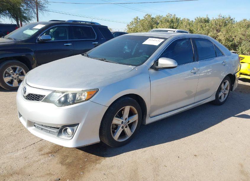 Photo 2 of 2012 Toyota Camry SE (VIN 4T1BF1FK6CU095405)