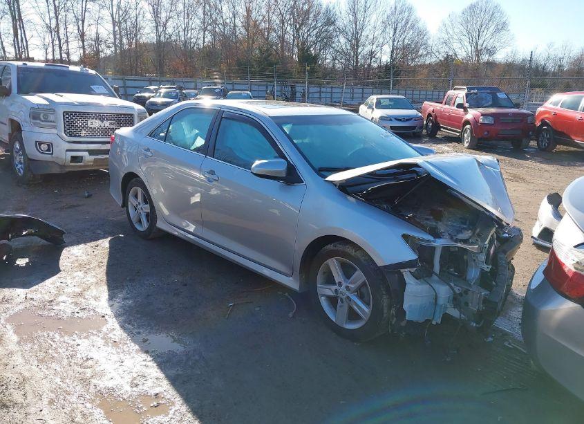 2012 Toyota Camry SE (VIN 4T1BF1FK6CU096294) main photo