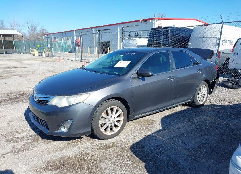 Photo 2 of 2012 Toyota Camry XLE (VIN 4T1BF1FK6CU117824)