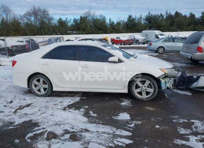 Photo 14 of 2012 Toyota Camry SE (VIN 4T1BF1FK6CU146630)