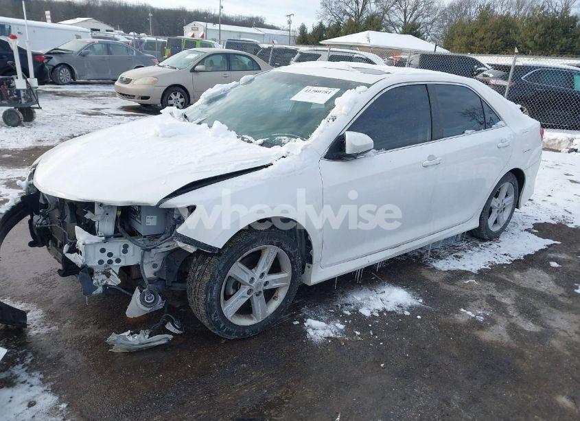 Photo 2 of 2012 Toyota Camry SE (VIN 4T1BF1FK6CU146630)