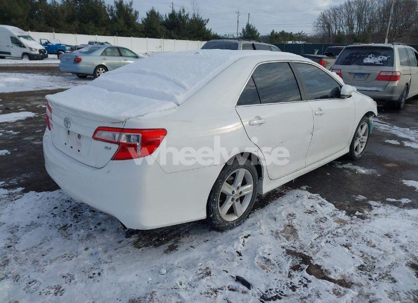 Photo 4 of 2012 Toyota Camry SE (VIN 4T1BF1FK6CU146630)
