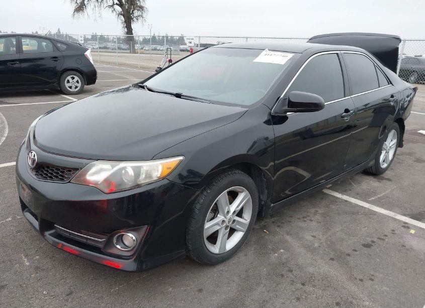 Photo 2 of 2012 Toyota Camry SE (VIN 4T1BF1FK6CU150886)