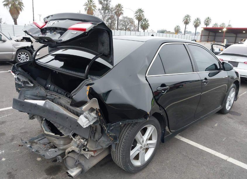 Photo 4 of 2012 Toyota Camry SE (VIN 4T1BF1FK6CU150886)