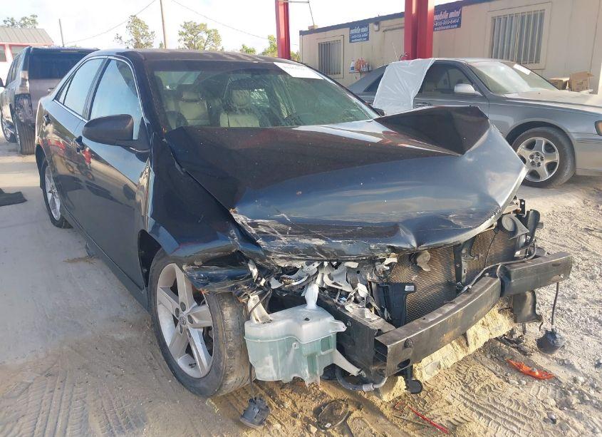 2012 Toyota Camry SE (VIN 4T1BF1FK6CU156770) main photo