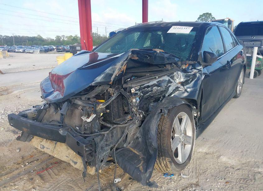 Photo 2 of 2012 Toyota Camry SE (VIN 4T1BF1FK6CU156770)