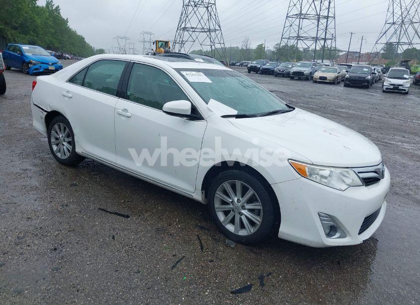 2012 Toyota Camry XLE (VIN 4T1BF1FK6CU507368) main photo