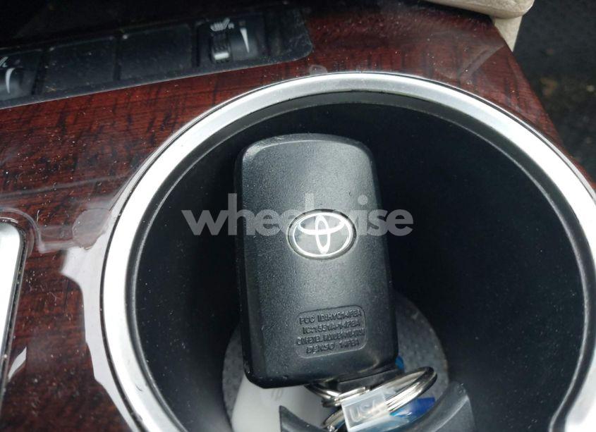 Photo 11 of 2012 Toyota Camry XLE (VIN 4T1BF1FK6CU507368)