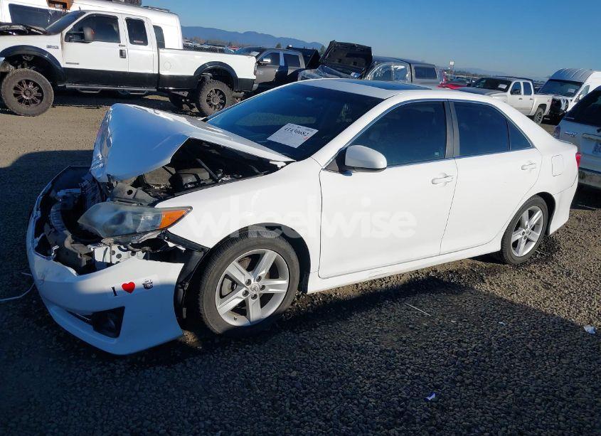 Photo 2 of 2012 Toyota Camry SE (VIN 4T1BF1FK6CU530164)