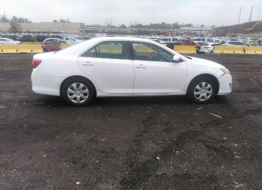 Photo 13 of 2012 Toyota Camry LE (VIN 4T1BF1FK6CU540175)