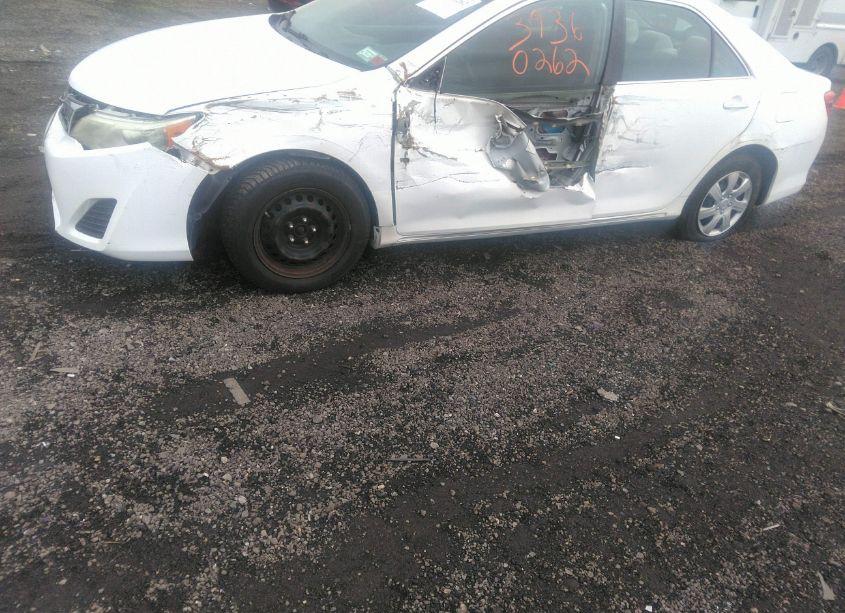 Photo 20 of 2012 Toyota Camry LE (VIN 4T1BF1FK6CU540175)