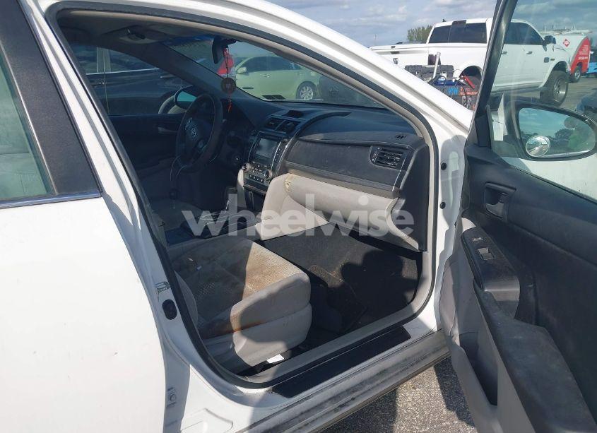 Photo 5 of 2012 Toyota Camry LE (VIN 4T1BF1FK6CU542606)