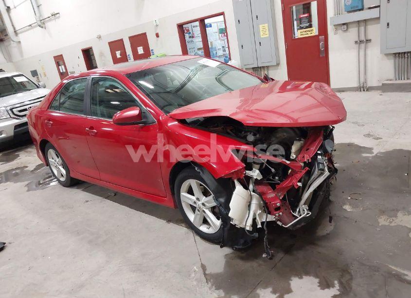 2012 Toyota Camry SE (VIN 4T1BF1FK6CU564752) main photo