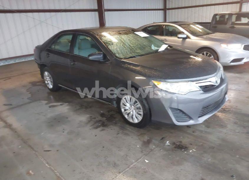 2012 Toyota Camry LE (VIN 4T1BF1FK6CU588159) main photo