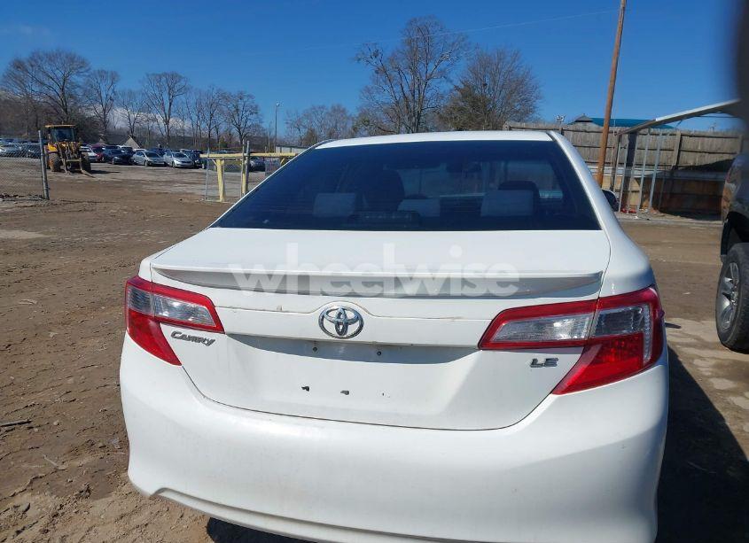 Photo 17 of 2012 Toyota Camry LE (VIN 4T1BF1FK6CU595032)