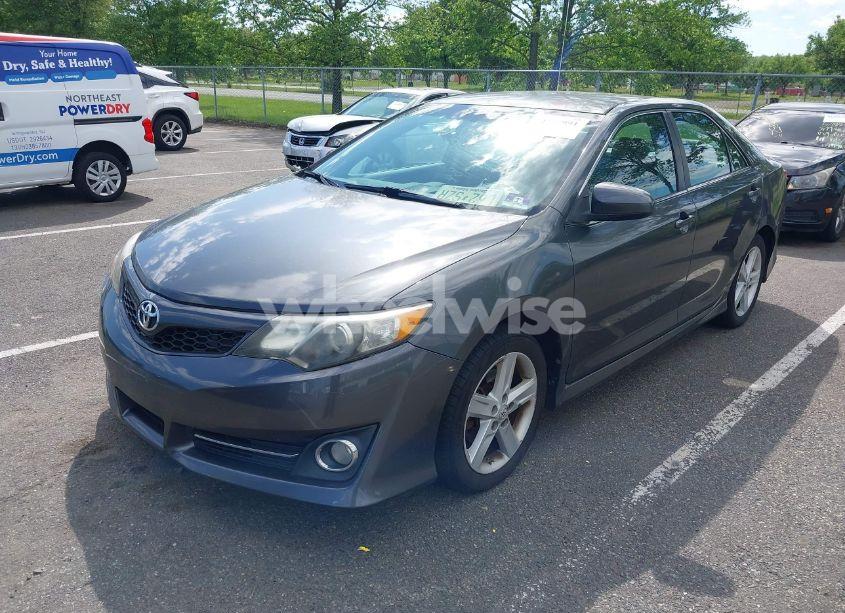 Photo 2 of 2012 Toyota Camry SE (VIN 4T1BF1FK6CU615750)