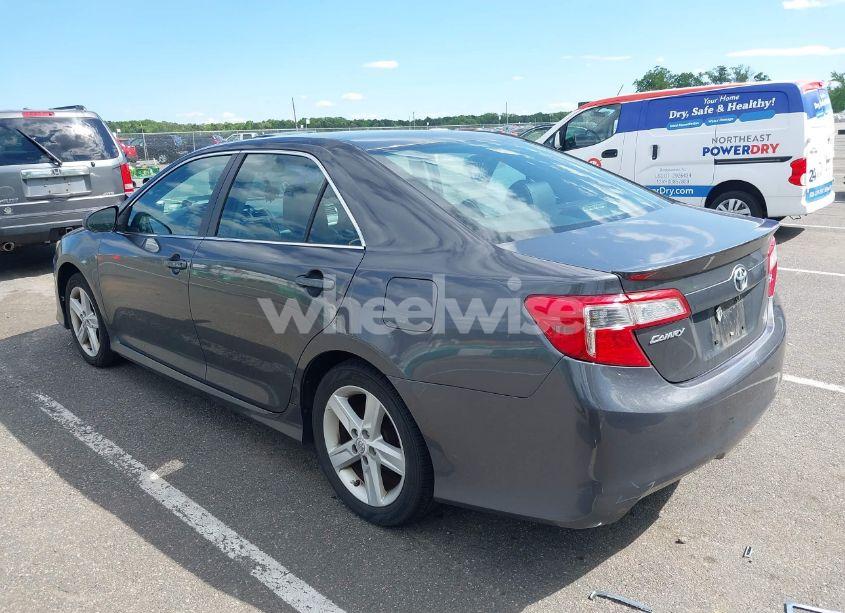 Photo 3 of 2012 Toyota Camry SE (VIN 4T1BF1FK6CU615750)