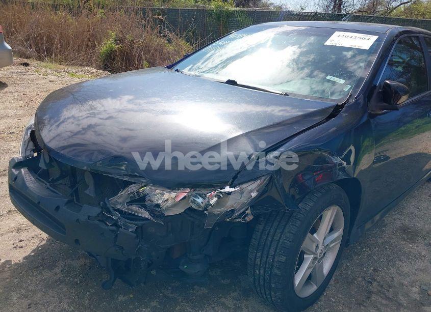 Photo 18 of 2013 Toyota Camry SE (VIN 4T1BF1FK6DU215303)