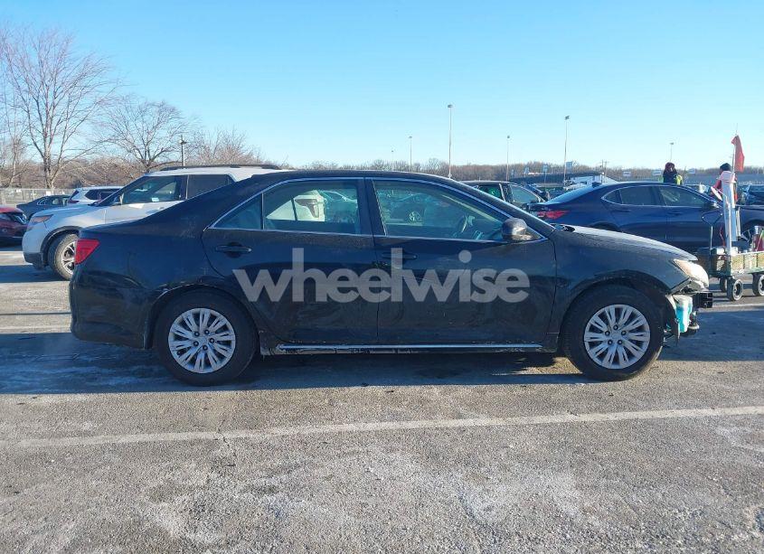 Photo 14 of 2013 Toyota Camry LE (VIN 4T1BF1FK6DU220775)