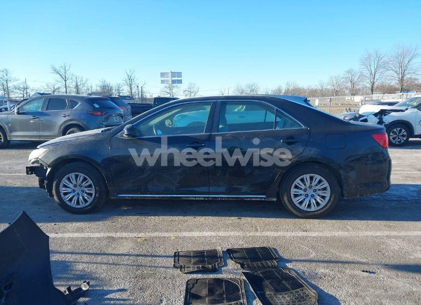 Photo 15 of 2013 Toyota Camry LE (VIN 4T1BF1FK6DU220775)