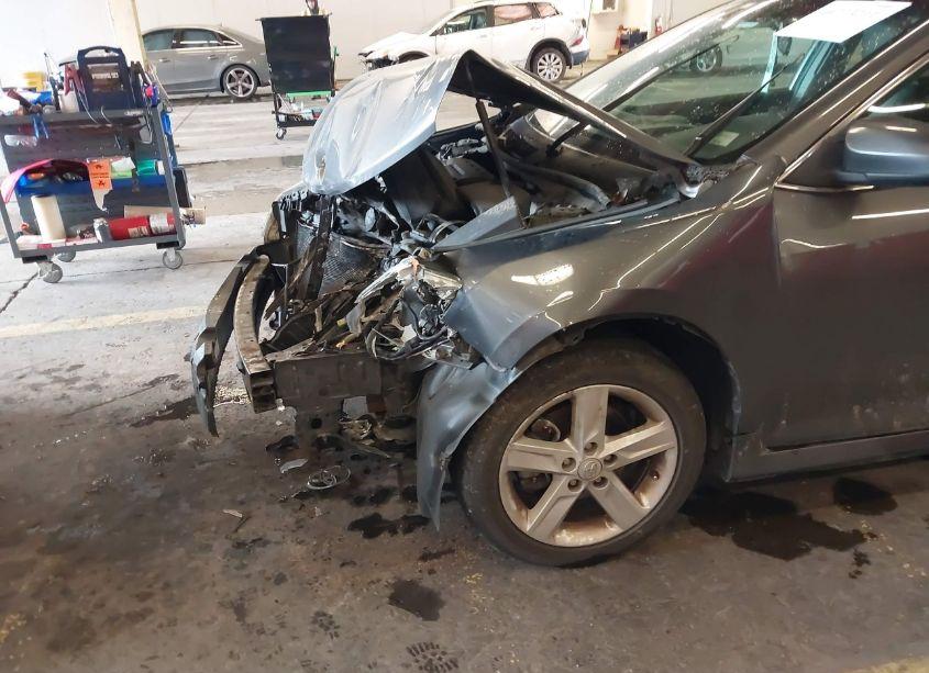 Photo 18 of 2013 Toyota Camry SE (VIN 4T1BF1FK6DU232005)