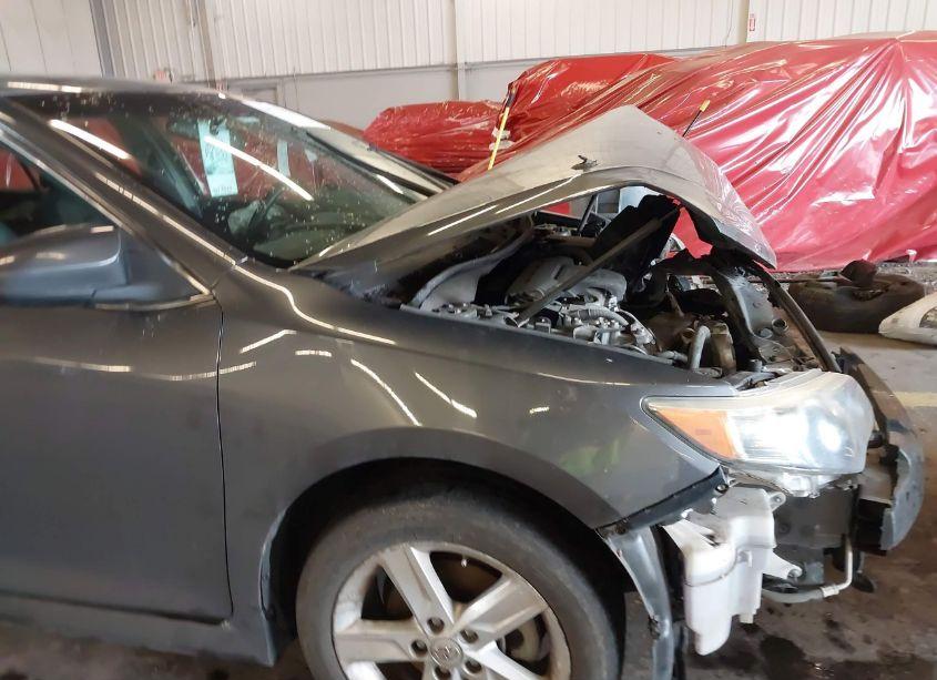 Photo 22 of 2013 Toyota Camry SE (VIN 4T1BF1FK6DU232005)