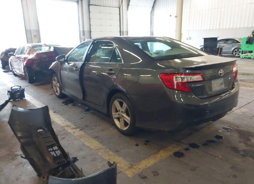 Photo 3 of 2013 Toyota Camry SE (VIN 4T1BF1FK6DU232005)