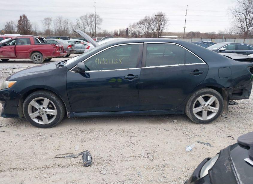 Photo 15 of 2013 Toyota Camry SE (VIN 4T1BF1FK6DU234630)