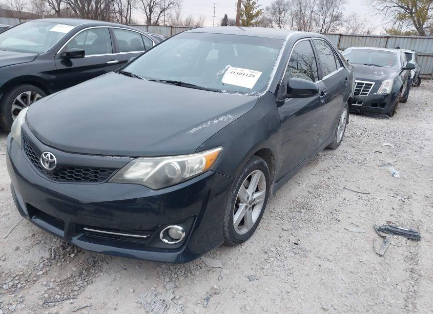 Photo 2 of 2013 Toyota Camry SE (VIN 4T1BF1FK6DU234630)