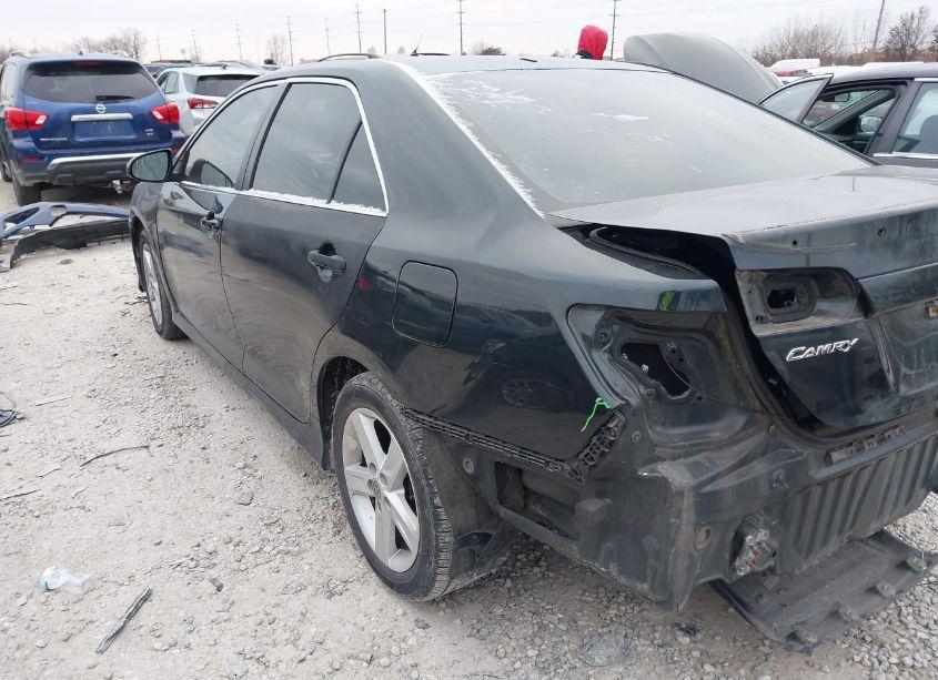 Photo 3 of 2013 Toyota Camry SE (VIN 4T1BF1FK6DU234630)