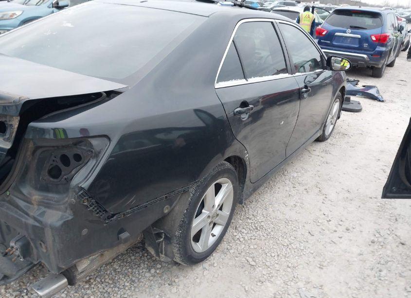 Photo 4 of 2013 Toyota Camry SE (VIN 4T1BF1FK6DU234630)