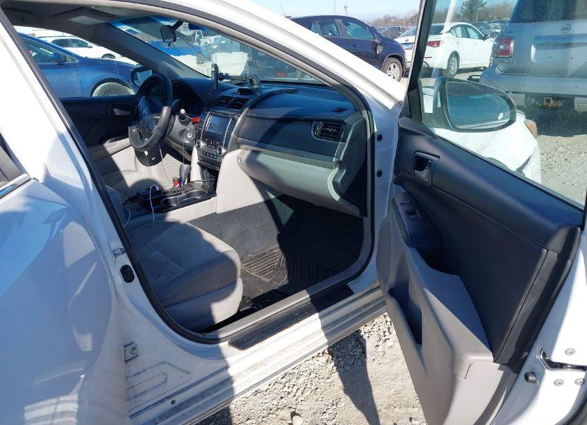 Photo 5 of 2013 Toyota Camry LE (VIN 4T1BF1FK6DU238046)