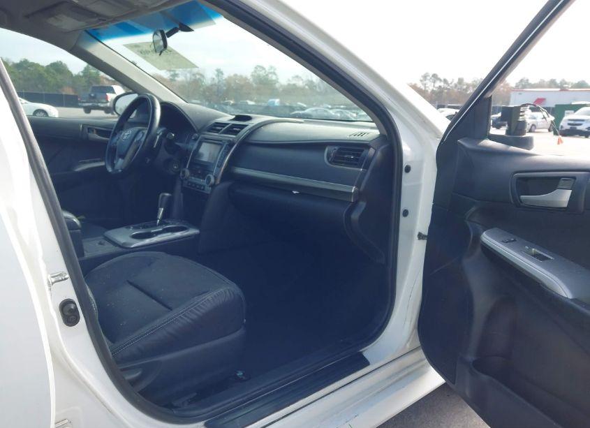 Photo 5 of 2013 Toyota Camry SE (VIN 4T1BF1FK6DU265036)