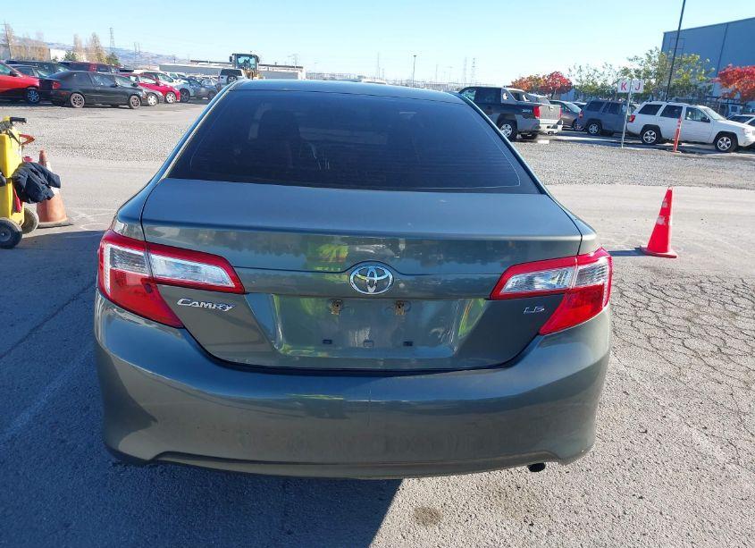 Photo 16 of 2013 Toyota Camry LE (VIN 4T1BF1FK6DU641556)
