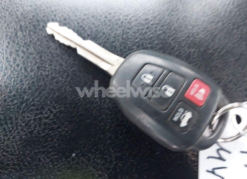 Photo 11 of 2013 Toyota Camry SE (VIN 4T1BF1FK6DU655389)