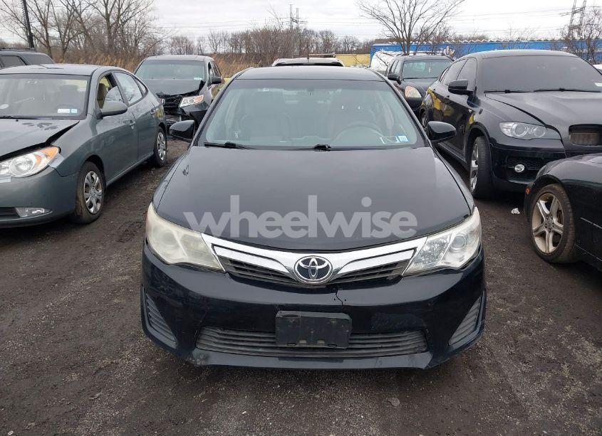 Photo 12 of 2013 Toyota Camry LE (VIN 4T1BF1FK6DU691082)
