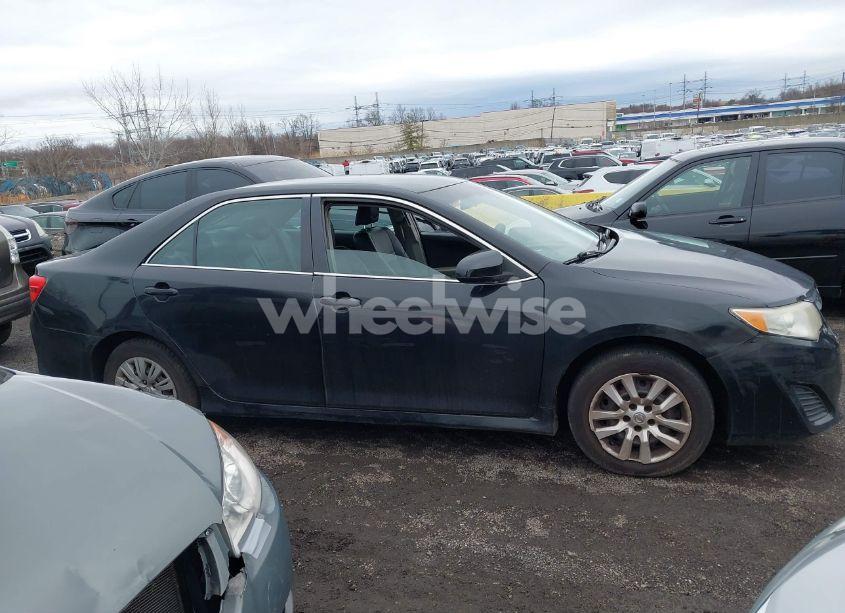 Photo 13 of 2013 Toyota Camry LE (VIN 4T1BF1FK6DU691082)