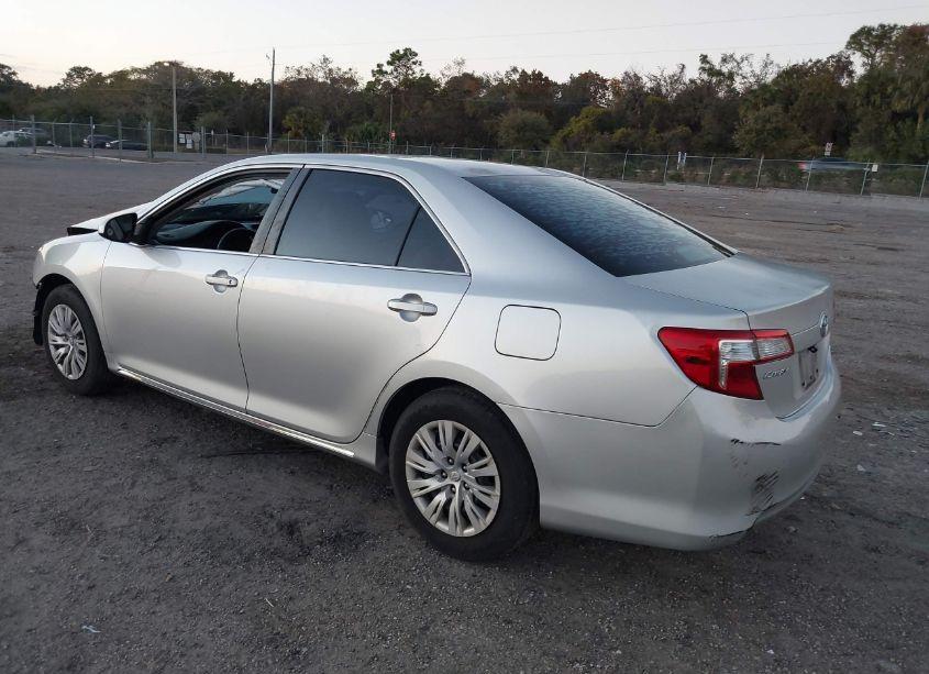 Photo 3 of 2013 Toyota Camry LE (VIN 4T1BF1FK6DU693771)