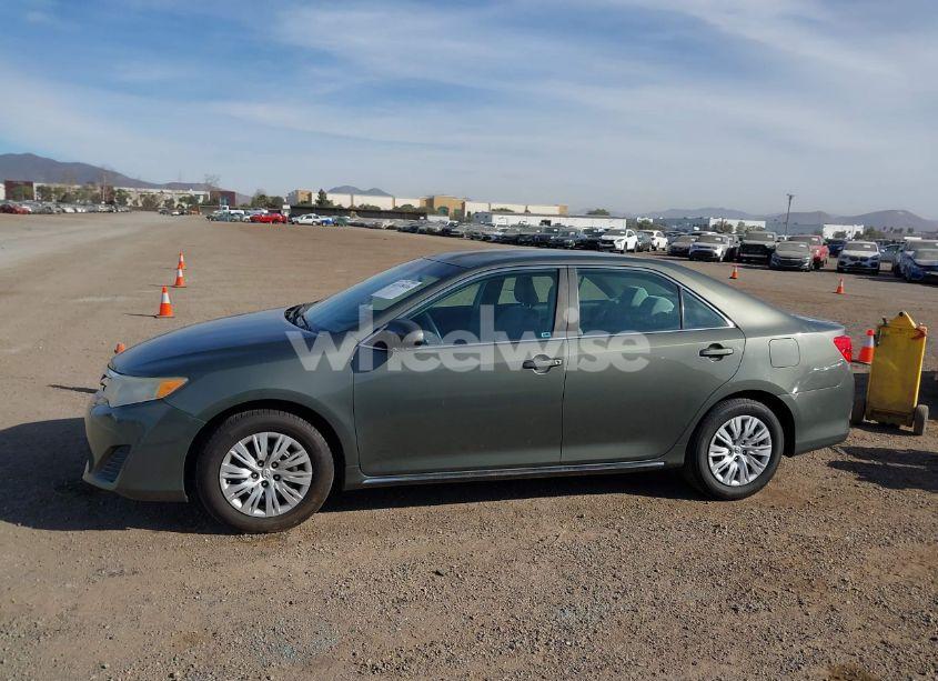 Photo 14 of 2013 Toyota Camry LE (VIN 4T1BF1FK6DU705563)