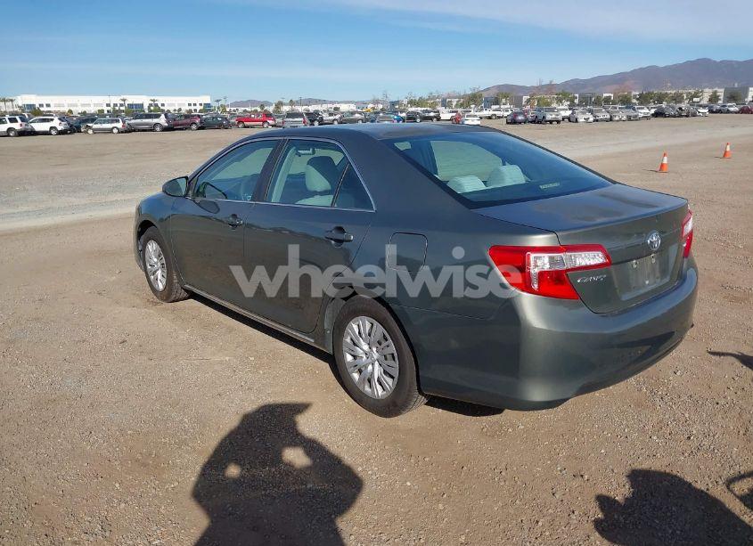 Photo 3 of 2013 Toyota Camry LE (VIN 4T1BF1FK6DU705563)