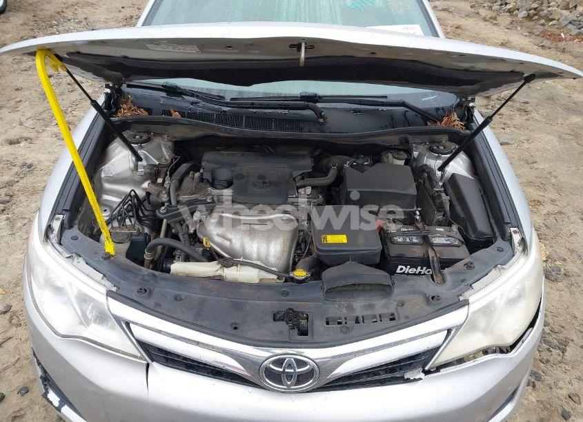 Photo 10 of 2014 Toyota Camry LE (VIN 4T1BF1FK6EU303236)