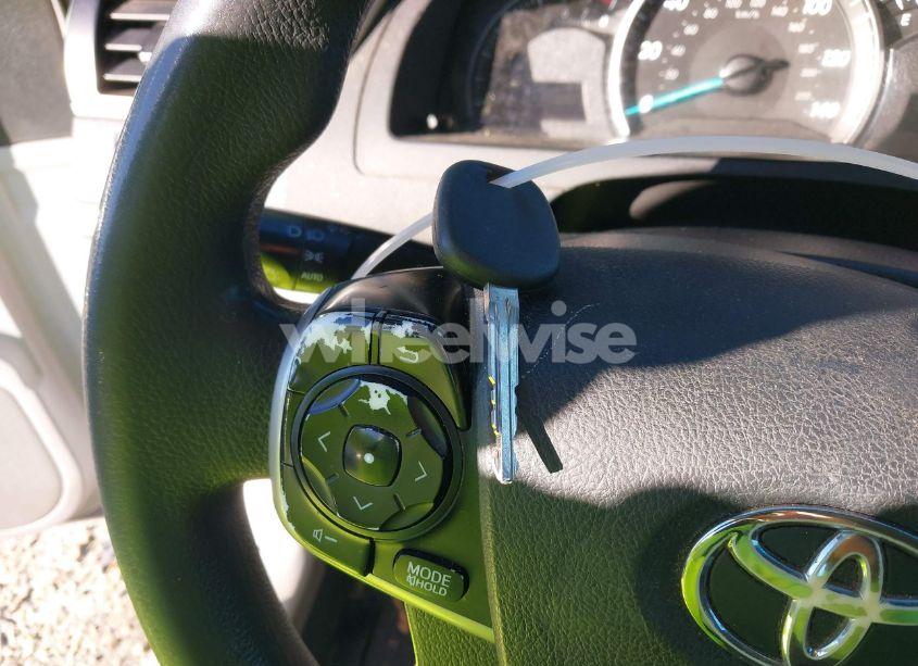 Photo 11 of 2014 Toyota Camry LE (VIN 4T1BF1FK6EU303236)