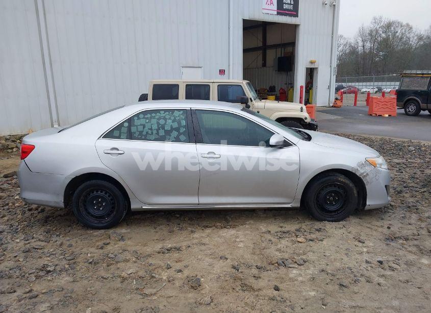 Photo 13 of 2014 Toyota Camry LE (VIN 4T1BF1FK6EU303236)