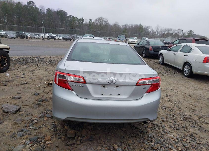 Photo 16 of 2014 Toyota Camry LE (VIN 4T1BF1FK6EU303236)