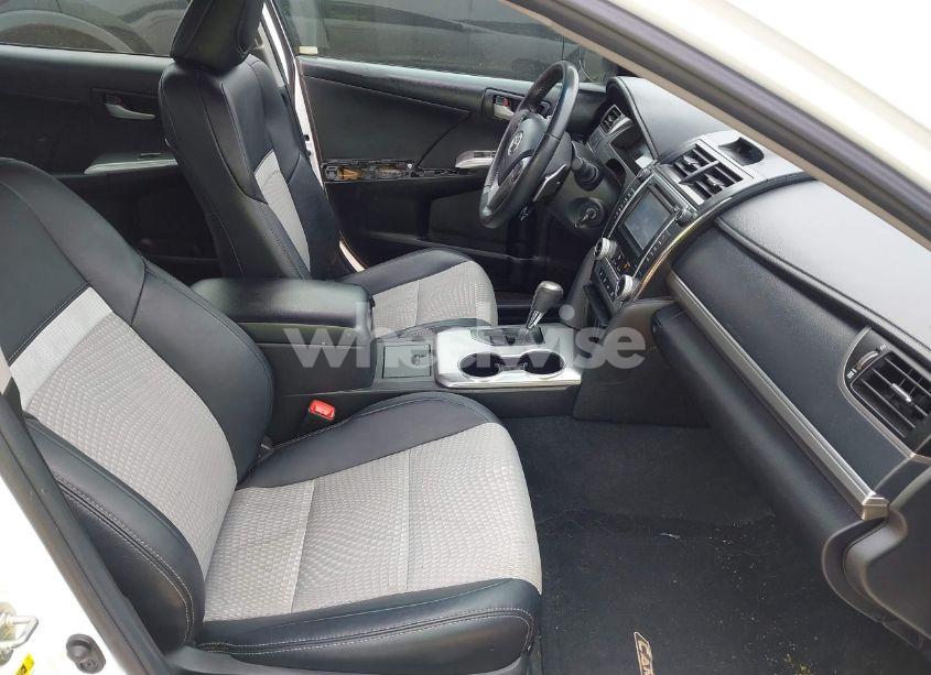 Photo 5 of 2014 Toyota Camry SE (VIN 4T1BF1FK6EU309506)
