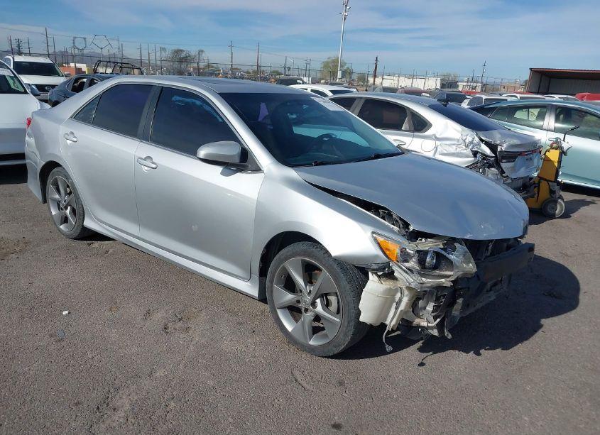 2014 Toyota Camry SE SPORT (VIN 4T1BF1FK6EU315726) main photo