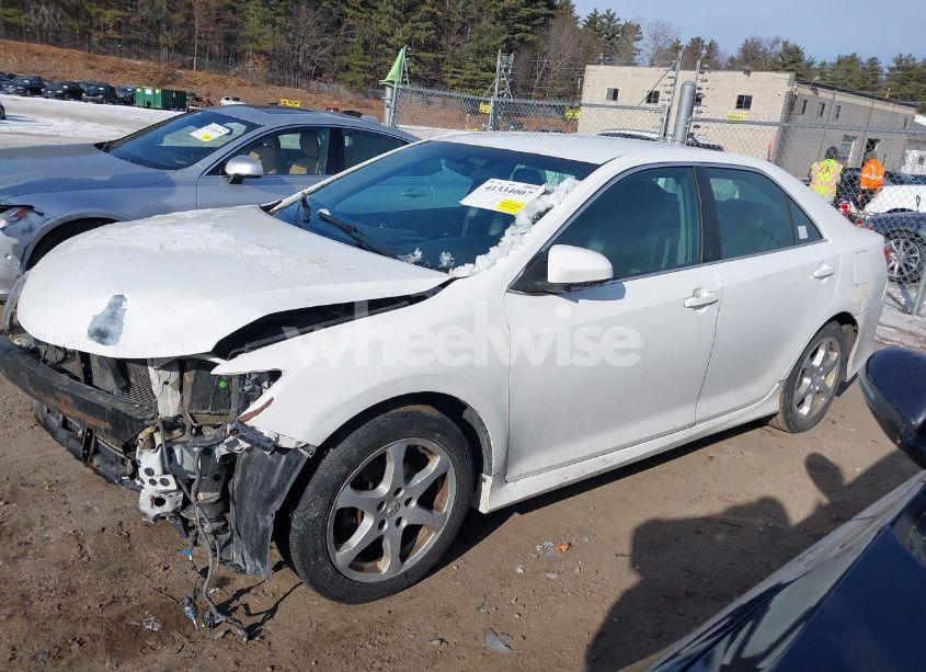 Photo 15 of 2014 Toyota Camry SE (VIN 4T1BF1FK6EU326192)