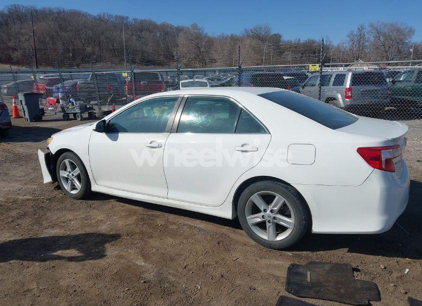 Photo 15 of 2014 Toyota Camry SE (VIN 4T1BF1FK6EU334034)