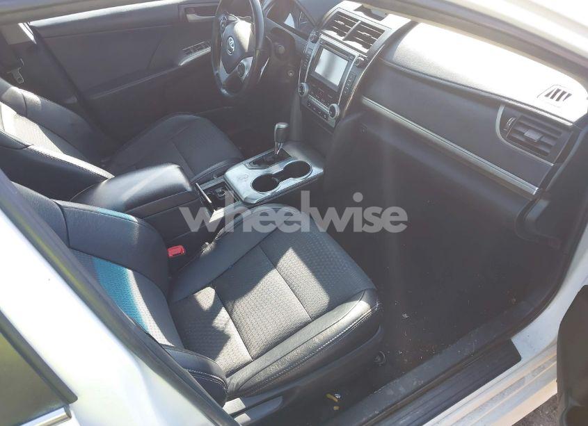 Photo 5 of 2014 Toyota Camry SE (VIN 4T1BF1FK6EU334034)