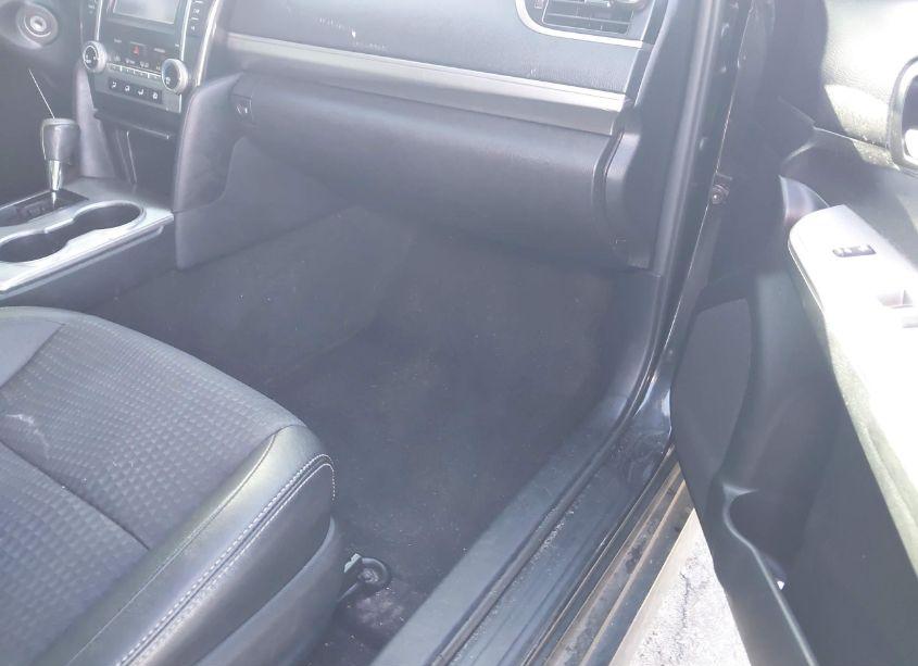 Photo 5 of 2014 Toyota Camry SE (VIN 4T1BF1FK6EU350010)